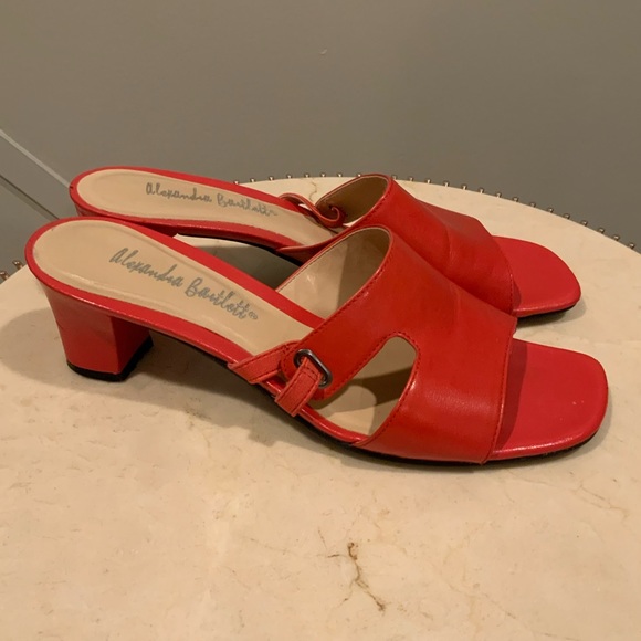 Alexandra Bartlett Woman’s Red Leather Slide Heels Size 7.5 - Picture 6 of 12